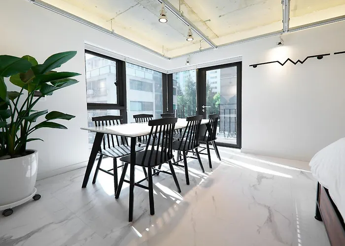 B9 Tailored Service Near Hongik Univ Station 펜션 서울특별시