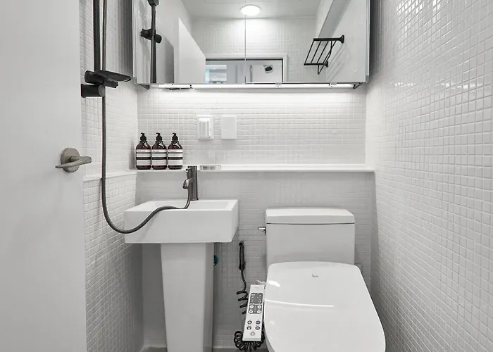 B9 Tailored Service Near Hongik Univ Station