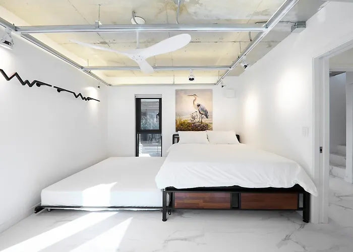 펜션 B9 Tailored Service Near Hongik Univ Station