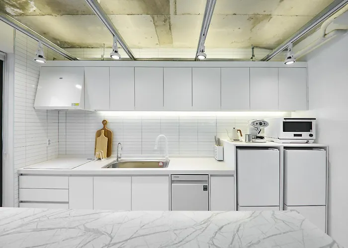 B9 Tailored Service Near Hongik Univ Station 펜션 *