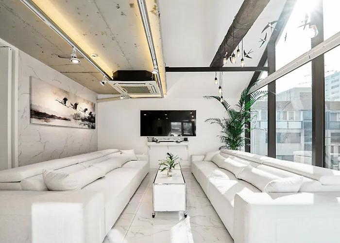 펜션 B9 Tailored Service Near Hongik Univ Station