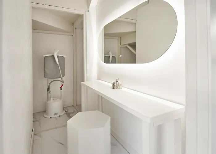 펜션 B9 Tailored Service Near Hongik Univ Station