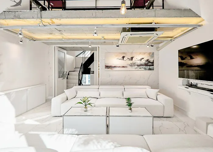 펜션 B9 Tailored Service Near Hongik Univ Station