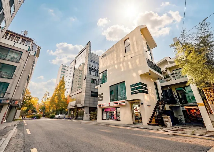 펜션 B9 Tailored Service Near Hongik Univ Station